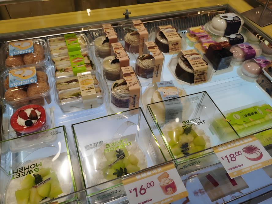甜品店裝修心得：小預(yù)算也能出大效果！?